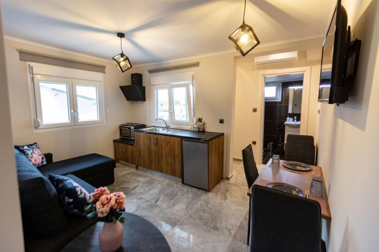K&M Villas Nea Kallikrateia Екстериор снимка