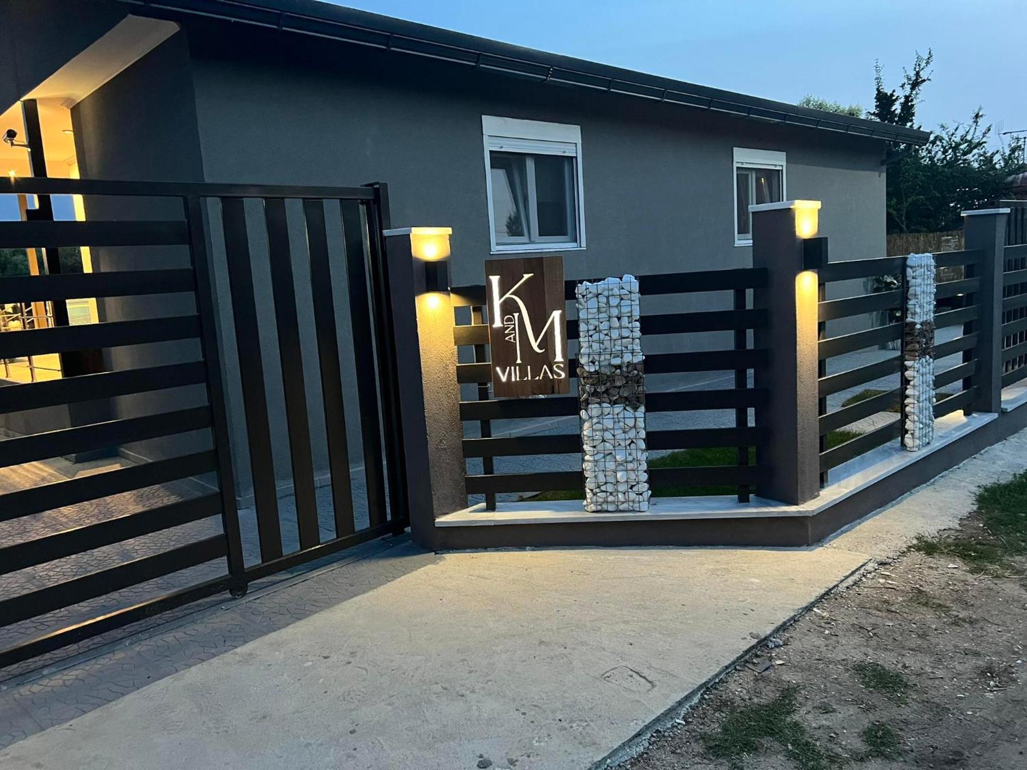 K&M Villas Nea Kallikrateia Екстериор снимка