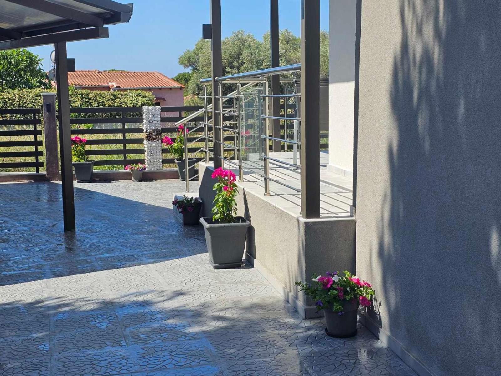 K&M Villas Nea Kallikrateia Екстериор снимка