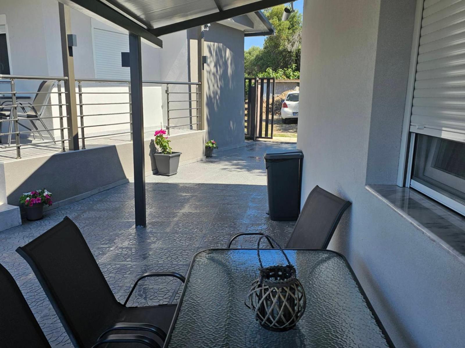 K&M Villas Nea Kallikrateia Екстериор снимка