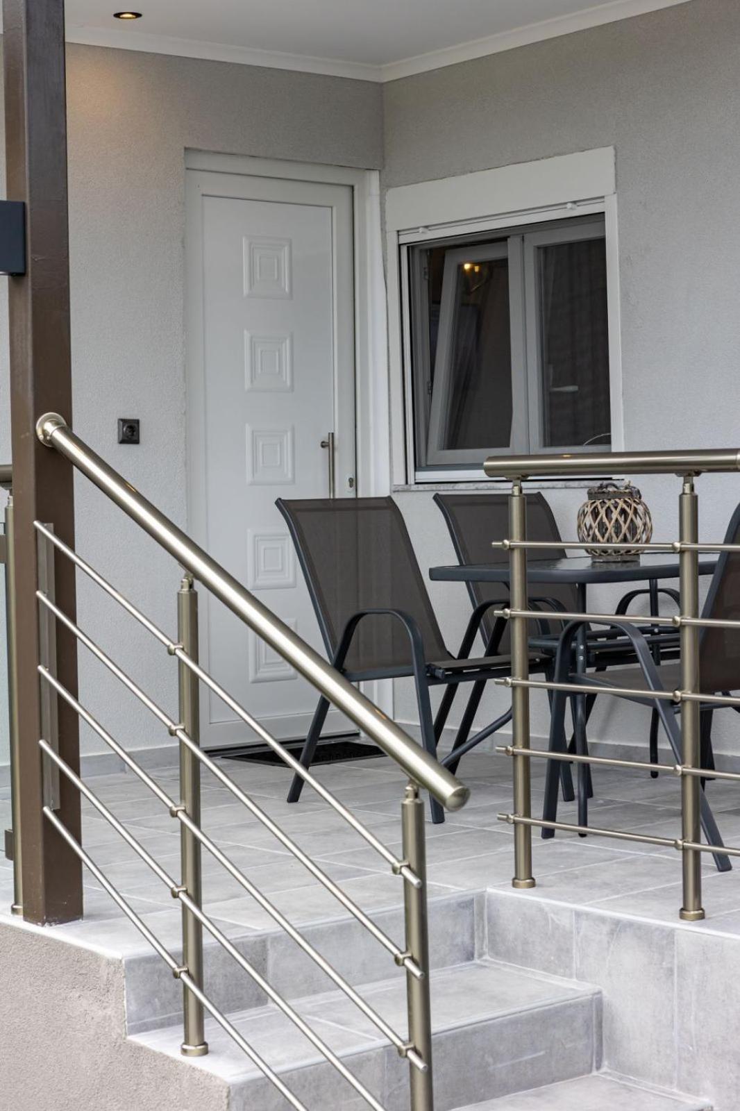 K&M Villas Nea Kallikrateia Екстериор снимка